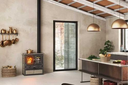 Holzherd Rosetta Petra 5.0 von La Nordica